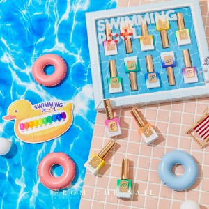 [FROM THE NAIL] SWIMMING POOL
